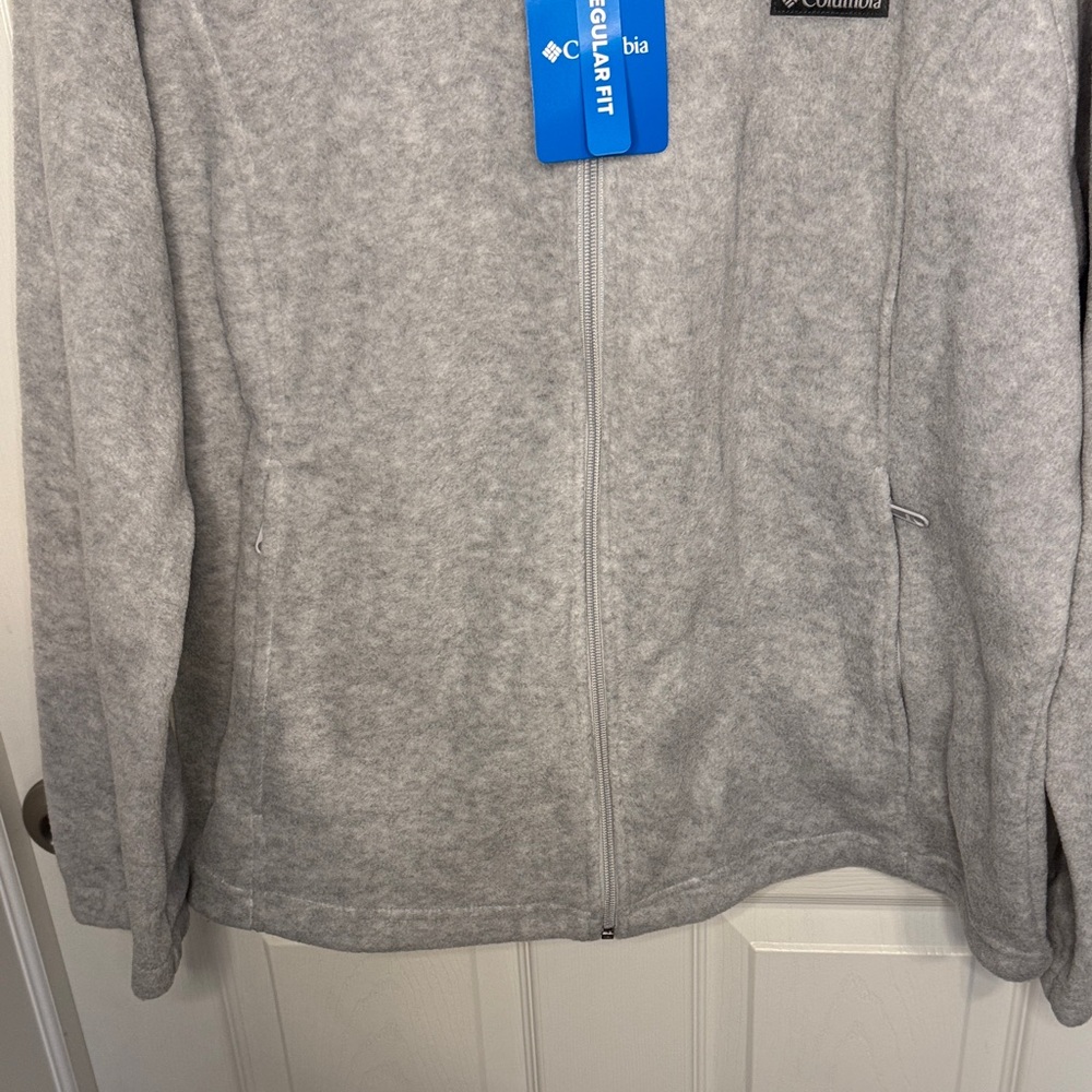 NWT Women’s Columbia Light Gray Fleece Jacket - Picture 4 of 10